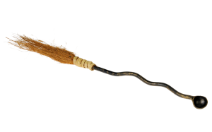 HEXENLÖFFEL <br> Metall + Naturgrasbesen